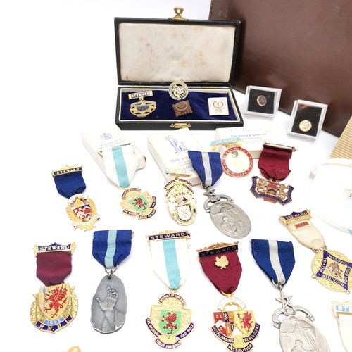 224 - Qty of masonic medallions etc in a Masonic brown leather case - 45cm x 20cm x 7.5cm