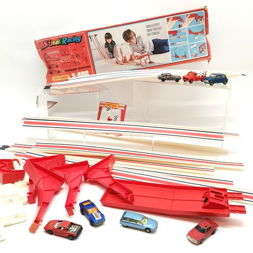 230 - Matchbox streak racing S-400 boxed set - complete but only seems to have 6 x black track connectors ... 