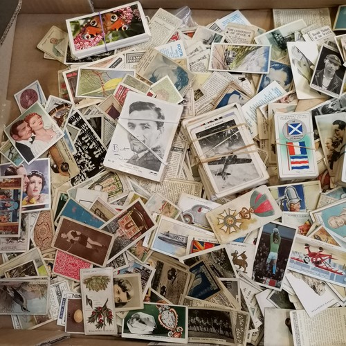 Large qty of mixed cigarette cards / trade cards with better noted inc ...