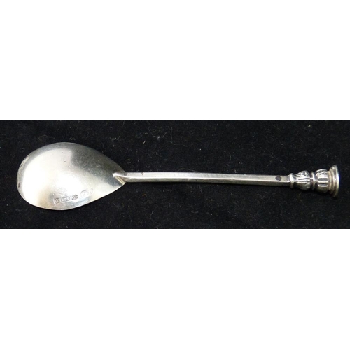 311 - A Set of 6 925 Seal Topped Coffee Spoons, 1.8oz  