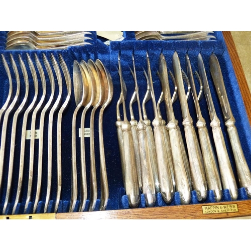 322 - A Mappin and Webb Silver Plated Flatware Service in fitted oak case (complete except for steel missi... 