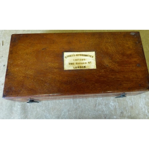 615 - A Sykes's Hydrometer in mahogany fitted case, 20.5cm wide  