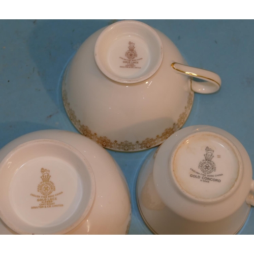 32 - A Royal Doulton 