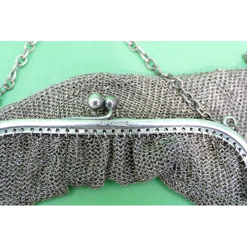 235 - A 925 Silver Ladies Mesh Evening Purse with chain, makers mark HS, 13.2cm wide, 162.6g.