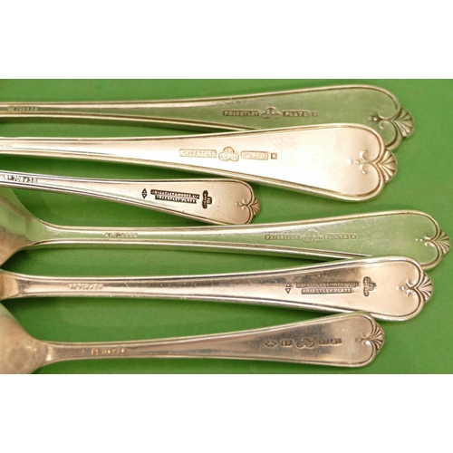 314 - A Priestley Silver Plated 6 Piece Setting Flatware Service comprising 5 piece carving set, a pair of... 