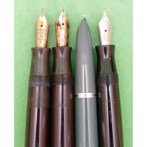 418 - 2 x Parker Duofold Fountain Pens having 14ct gold nibs (one clip missing) and a Canadian Parker Vacu... 