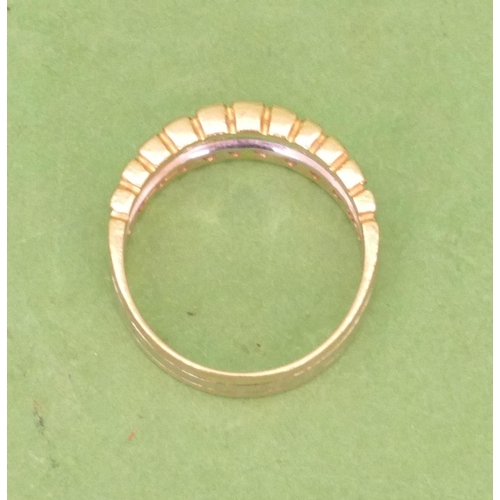 527 - An 18ct 2 Coloured Gold Ring set with 3 small diamonds, size O/P, 6.8g gross.