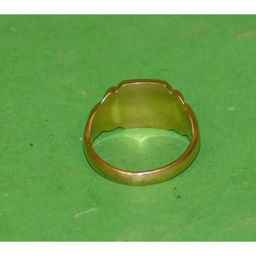 576 - A 9ct Gold Signet Ring having chased scroll shoulders, size T/U, 6.5g.