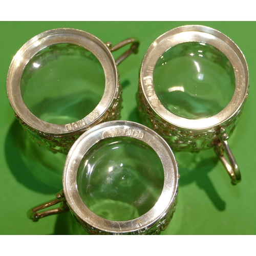 310 - A Set of 6 Edward VII Silver Cup Frames having pierced decoration, with glass liners, London 1903, m... 