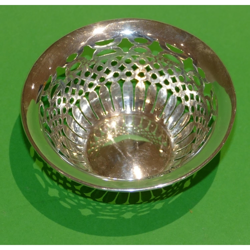 314 - A Late Victorian Silver Round Trumpet Shaped sweetmeat Dish having pierced decoration, 8.5cm diamete... 