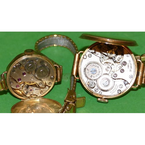 539 - A 9ct Gold Centaur Ladies Circular Wristwatch with Arabic numerals, having expanding strap bracelet,... 