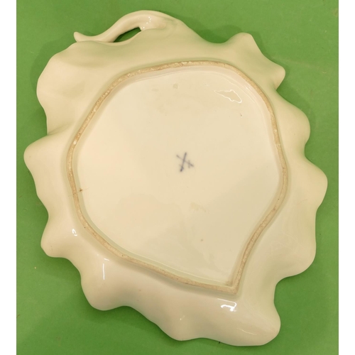 160 - A Meissen Leaf Shaped Dish on white ground, 25.5cm wide.