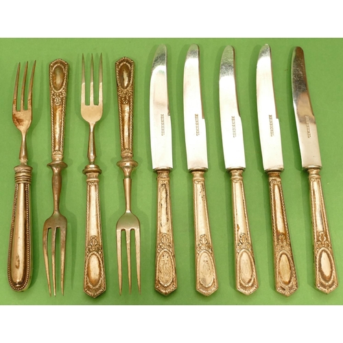 317 - A Set of 5 x Continental 800 Silver Coloured Metal Handled Small Knives and 4 x matching forks.