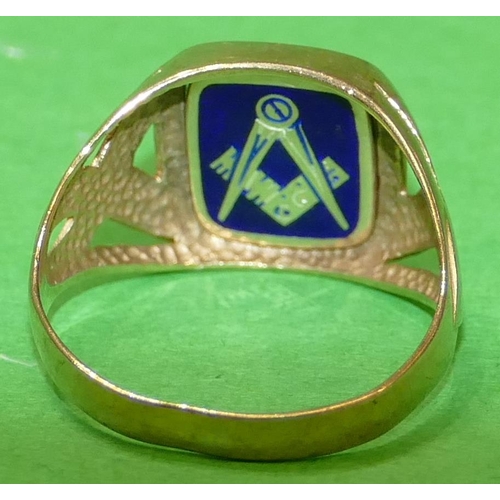 470 - A 9ct Gold Gentleman's Masonic Signet Ring with reversible top, to show enamelled masonic symbol, pi... 