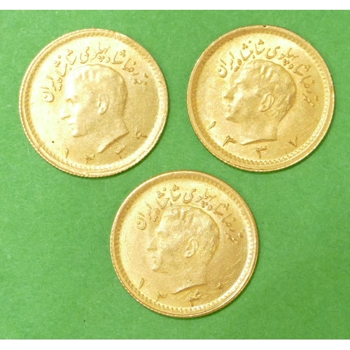 556 - 3 x Arabic Small Gold Coins, 6.1g.