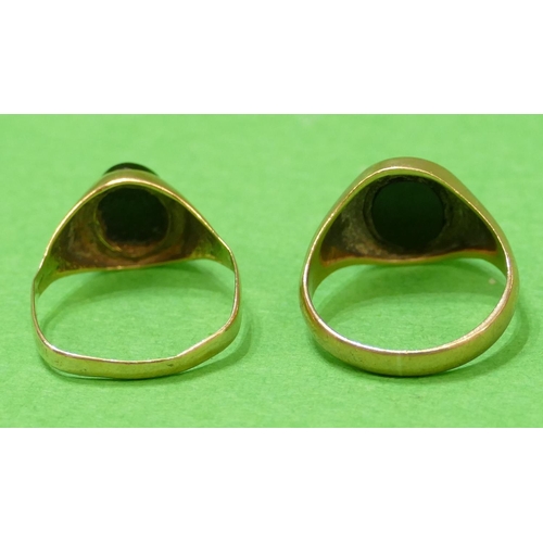 566 - A 9ct Gold Gentleman's Oval Signet Ring set with black stone, size L, also another similar ring, siz... 