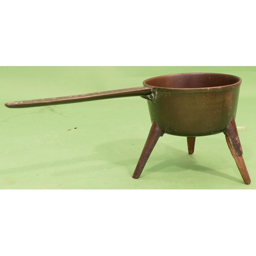 725 - Cox Taunton IV Bronze Skillet (2 feet restored) 40.5cm long overall.