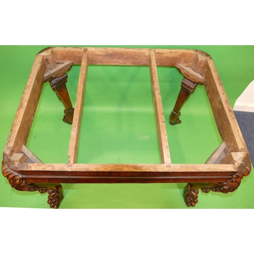 876 - A 19th Century Carved Walnut Centre Table having green marble top, on 4 cabriole legs with raised ca... 