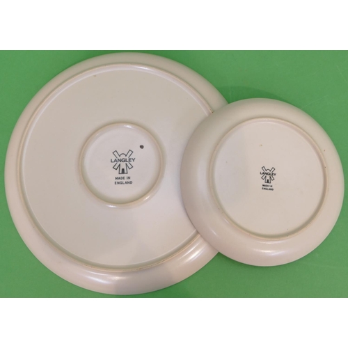 72 - A Denby Mayflower Part Service comprising 10 x dinner plates, 9 x side plates.