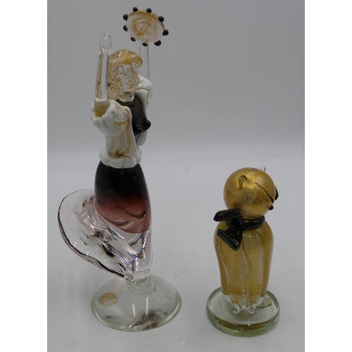 104 - A Murano glass figure of a seated cat on gilt ground, 20cm high and a Salviatti glass figure of a Sp... 