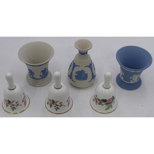 147 - 2 Wedgewood Jasperware small brown trumpet shaped vases on white and blue ground, 9cm high, a simila... 