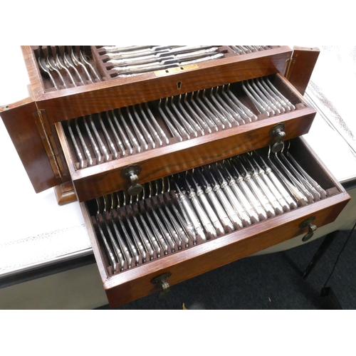 235 - An Argyle silver plated 12 place setting flatware service in fitted oak canteen with hinged lid and ... 