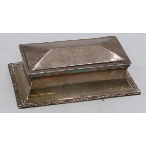 274 - An Edward VII silver rectangular trinket box with hinged lid on splayed base, Birmingham 1903, maker... 