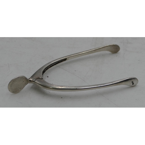 375 - A pair of Birmingham silver wishbone sugar tongs, maker Alexander Clerk & Co Ltd.