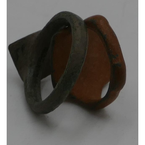 472 - 2 Roman style metal rings, P/Q and H/I. (2)