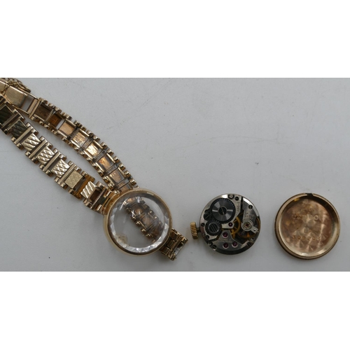 685 - A 9ct gold Recorde Lux ladies circular wristwatch, with matching strap bracelet, weighable gold 10.9... 