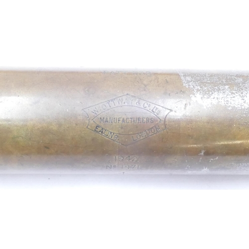 726 - W Ottway & Co Ltd, London WWII telescope patent 1132, dated 1942, 51cm long (working) and a brass pa... 