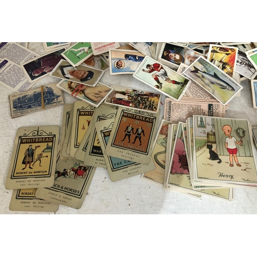 729 - A quantity of various cigarette cards including Whitbread's Inn-signs, Kensitas 