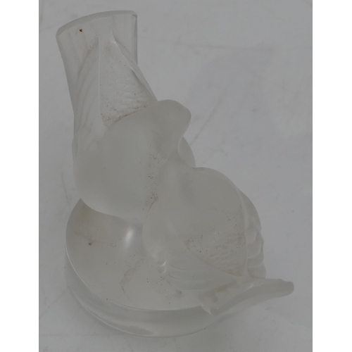 74 - A Lalique small group of 2 lovebirds on round base, signed, 7.5cm long.