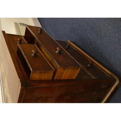 888 - A 19th Century mahogany straight front chest of drawers, 2 short, 3 long graduated drawers with wood... 