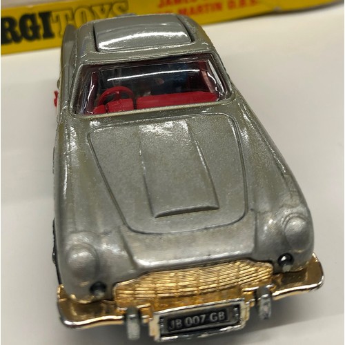 810 - 7 various Corgi and other cars etc, 