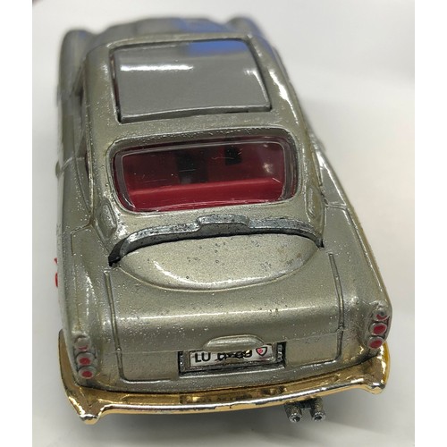 810 - 7 various Corgi and other cars etc, 