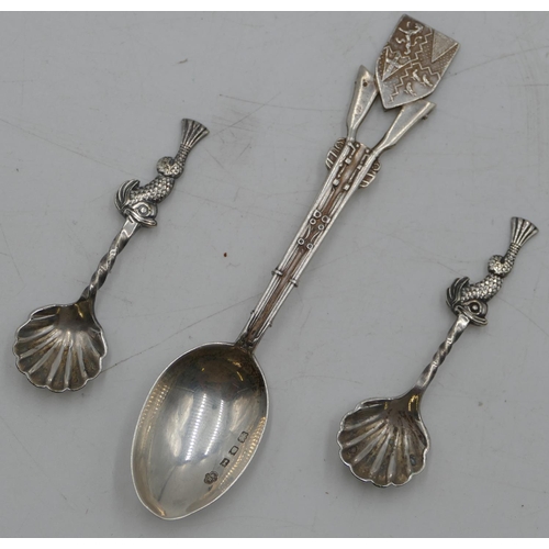 182 - A George V silver military spoon mounted with crest and rifle shaped stem, London 1934, makers mark ... 