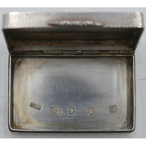 199 - A modern London silver rectangular shaped snuff box with allover engine turn decoration and hinged l... 