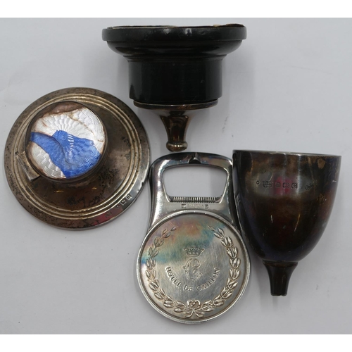 207 - A Birmingham silver small round inkwell (enamel to hinge lid a/f), on sweeping base, 6.8cm diameter,... 