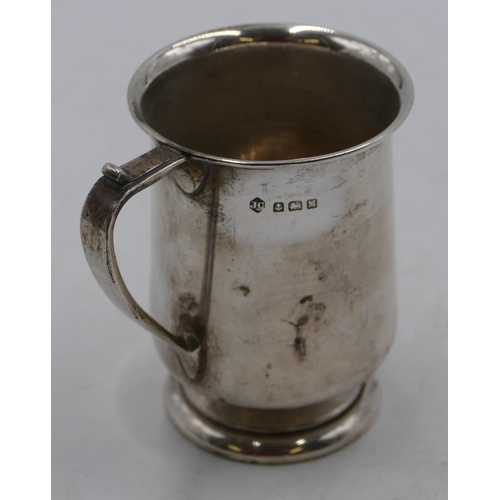 226 - An Edward VIII silver Christening mug, Birmingham 1936, makers mark JC, 9.5cm high, 4oz.