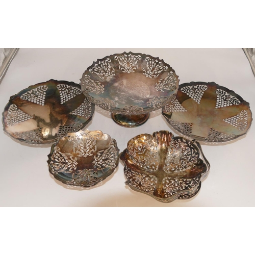 240 - A pair of silver-plated round scallop shaped comports with pierced decoration, 23.5cm wide, 2 other ... 