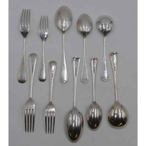 256 - A Harlequin set of Sheffield and London silver flatware service, 7 serving spoons, 12 various soup s... 