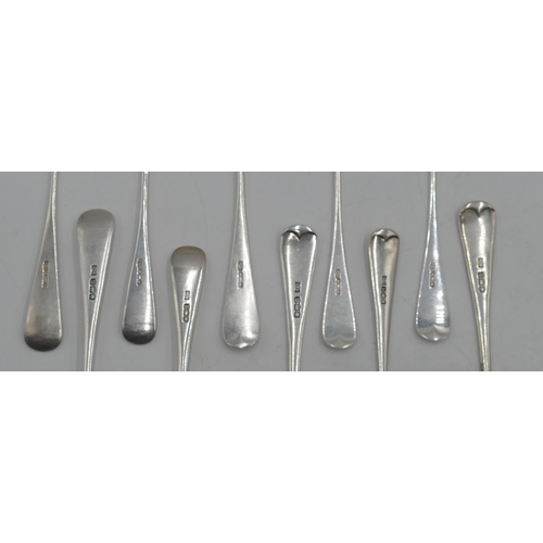 256 - A Harlequin set of Sheffield and London silver flatware service, 7 serving spoons, 12 various soup s... 