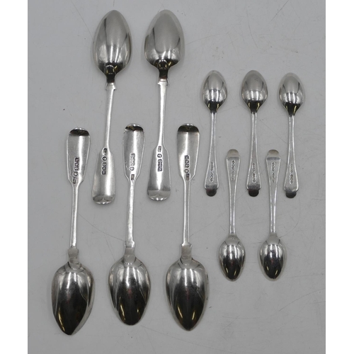 290 - A set of 5 Victorian Scottish silver teaspoons and a set of 5 Sheffield silver coffee spoons, 4.1oz.... 