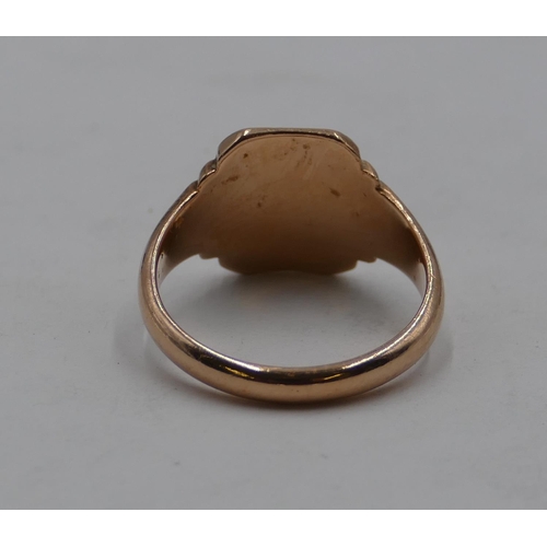 420 - A 9ct gold signet ring, size P/Q, 4.9 grams.