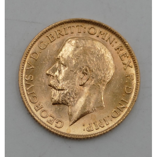 529 - A George V gold sovereign, 1911