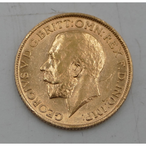 530 - A George V gold sovereign, 1911