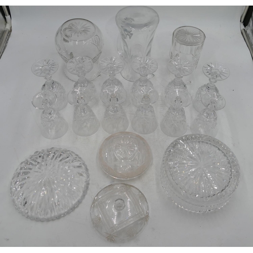 60 - 2 heavy cut glass ashtrays, 18cm diameter, a set of 6 round bulbous shaped wine glasses, 6 other gla... 