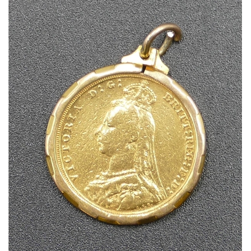 615 - A Victorian gold sovereign with removable pendant top, 1893, 8.9 grams gross.