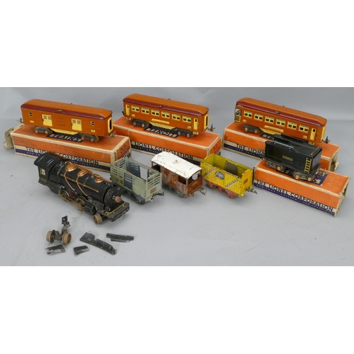 725 - A Lionel electric train vintage O gauge train set including Lionel 262E Locomotive, Observation Car ... 